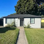 Adorable 2 Bd 1 Bth Home Minutes Away From Gonzaga