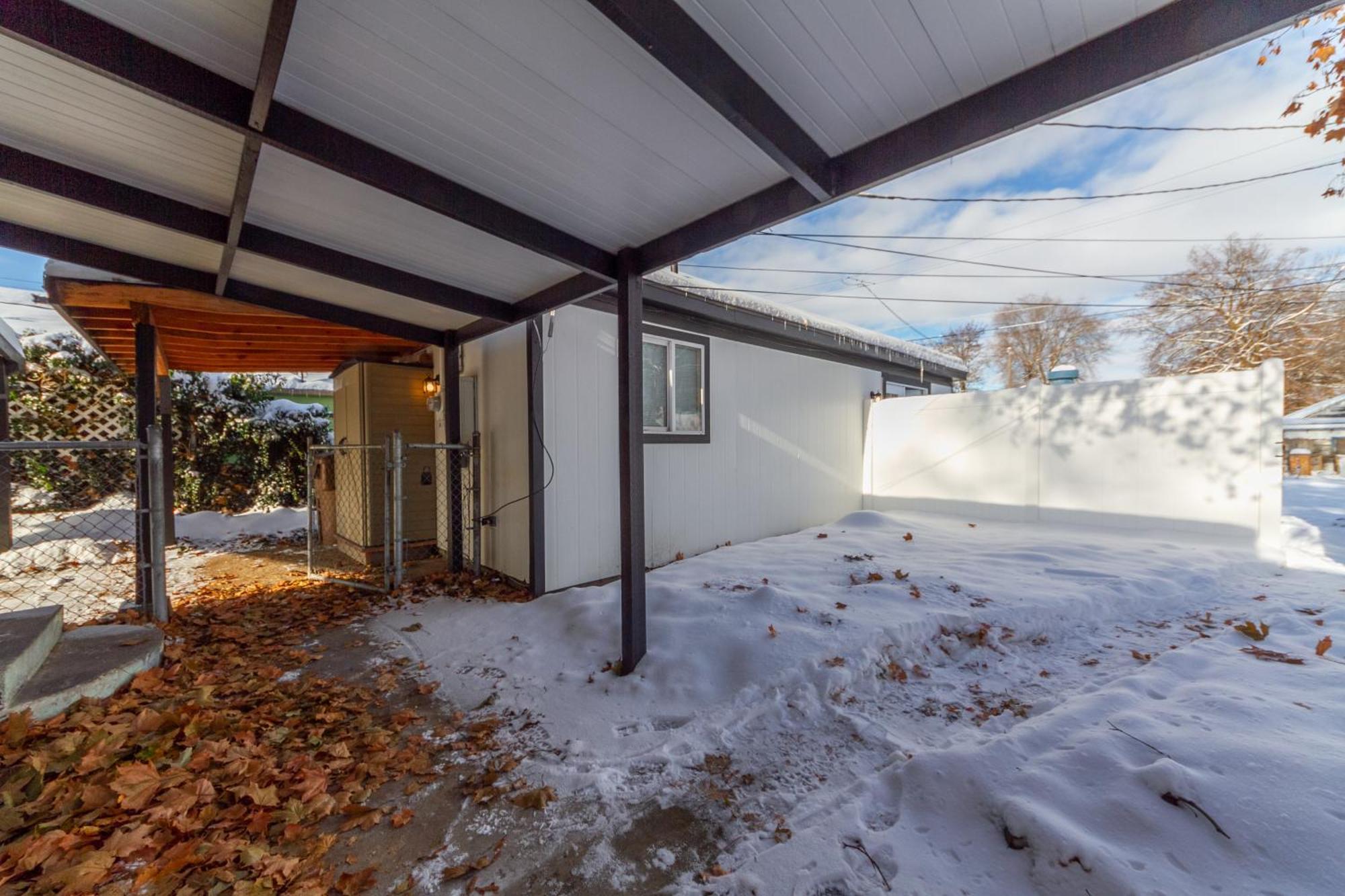 Adorable 2 Bd 1 Bth Minutes Away From Gonzaga *